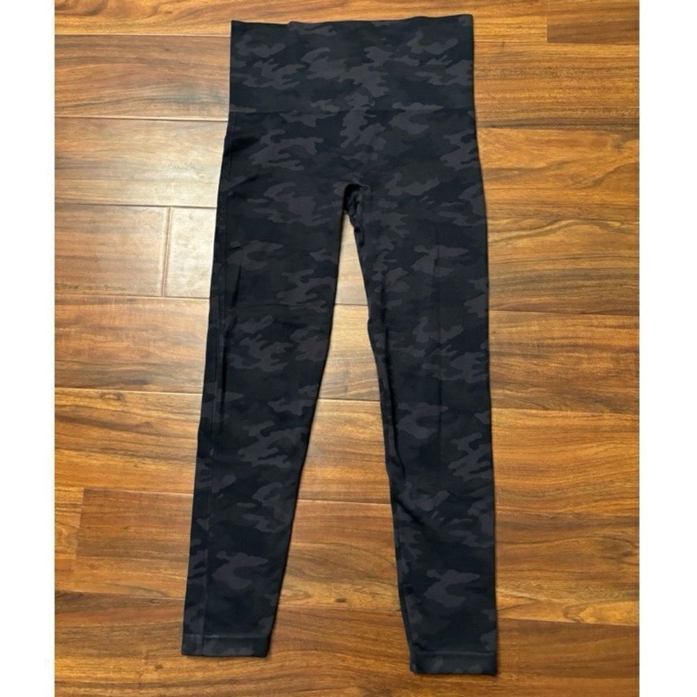 Spanx Look At Me Now High Waisted Seamless Black/Grey Camo Leggings
